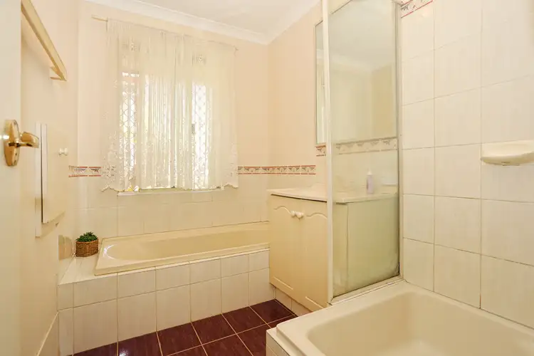 Sixth view of Homely house listing, 5 Yardley Court, Usher WA 6230