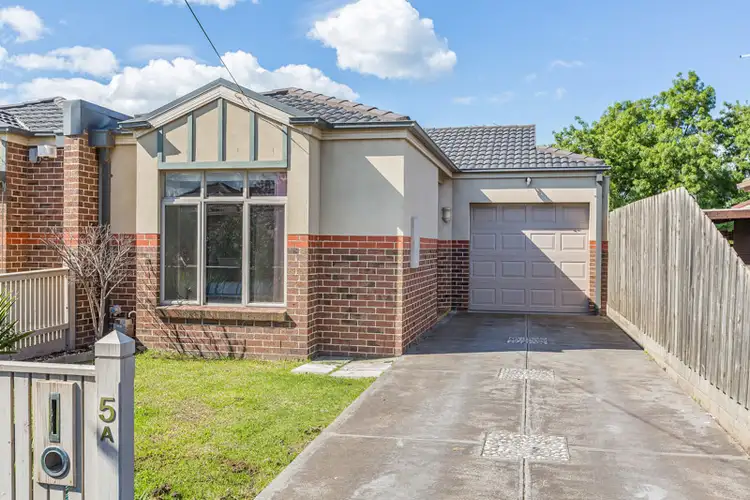 5A Eames Avenue, Brooklyn VIC 3012