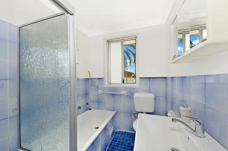 Fourth view of Homely house listing, 9 Comberford Close, Prairiewood NSW 2176