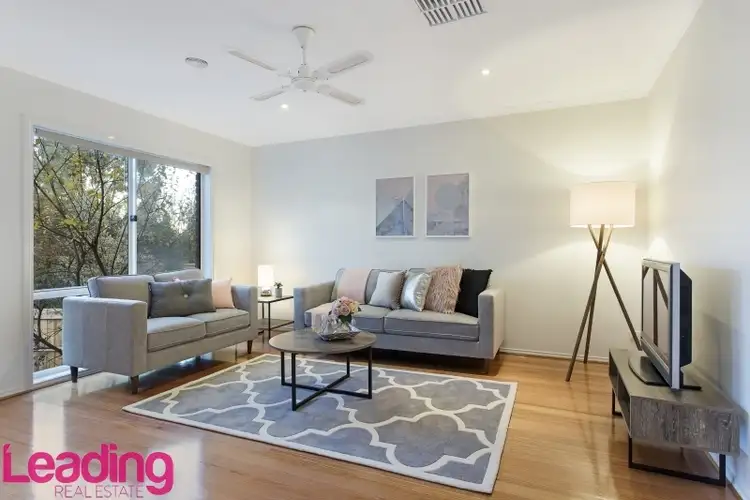 Second view of Homely house listing, 5 Tennyson Court, Sunbury VIC 3429