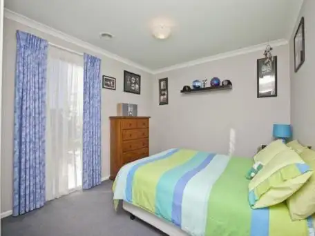 Second view of Homely house listing, 6 Dorset Court, Cranbourne North VIC 3977
