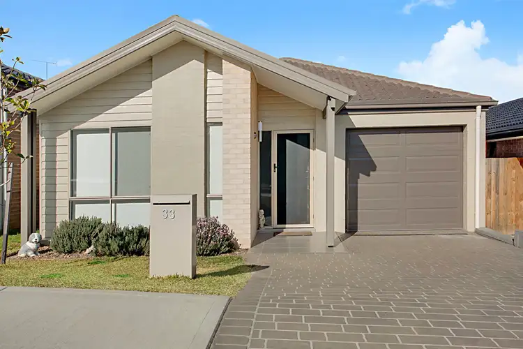 33 Delaware Street, Spring Farm NSW 2570