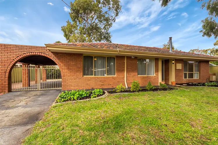 4 Iden Place, Huntingdale WA 6110