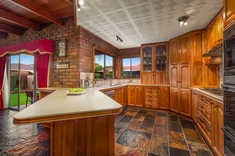 Fifth view of Homely house listing, 6 Karina Court, Keilor VIC 3036
