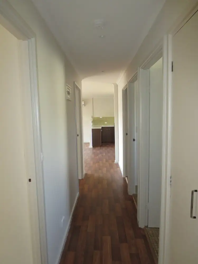 Seventh view of Homely house listing, 5 Lorikeet Crt, Murray Bridge SA 5253