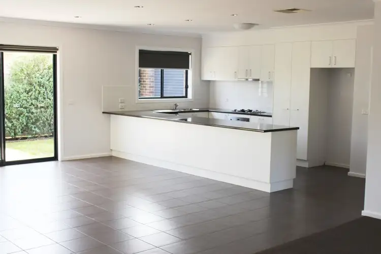 Second view of Homely house listing, 1/33 Lakeviews Circuit, Yarrawonga VIC 3730