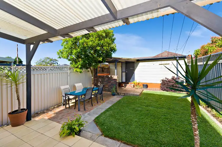 175 Lambeth Street, Picnic Point NSW 2213