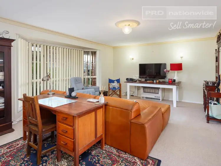Second view of Homely house listing, 2/5 Minchin Place, Kooringal NSW 2650