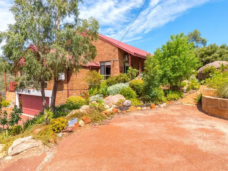 4 Hillway, Swan View WA 6056