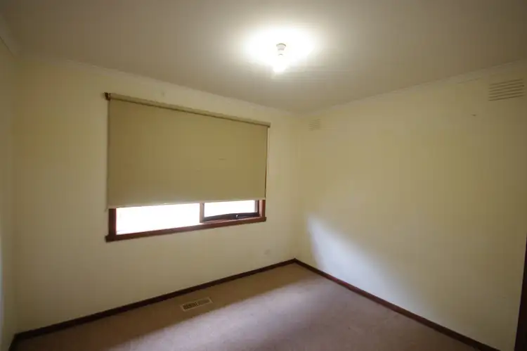 Seventh view of Homely house listing, 3 Ester Close, Endeavour Hills VIC 3802