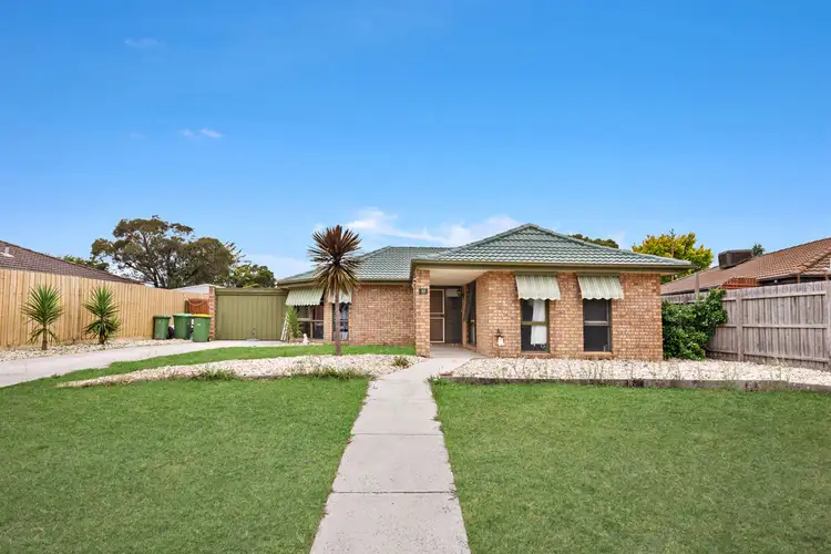 37 Kingston Avenue, Pakenham VIC 3810