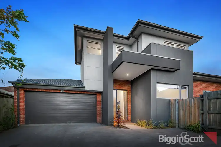 2/146 Station Street, Burwood VIC 3125