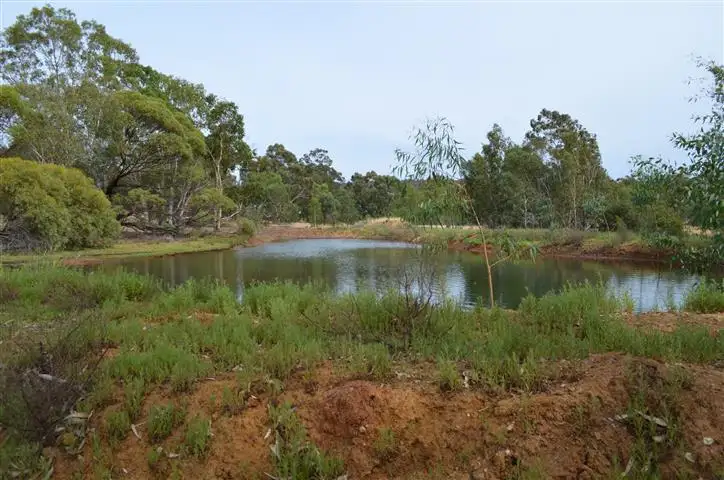 102 Jose Rd, Bakers Hill WA 6562