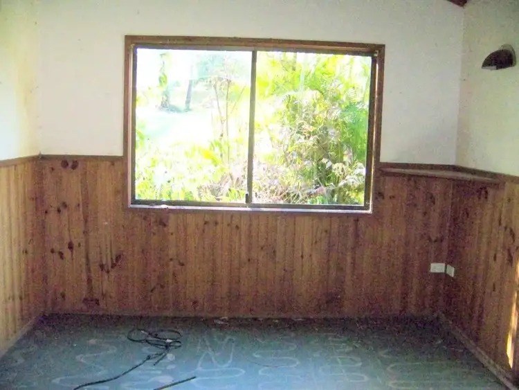 Fifth view of Homely house listing, 10 NECTAR, Lamb Island QLD 4184