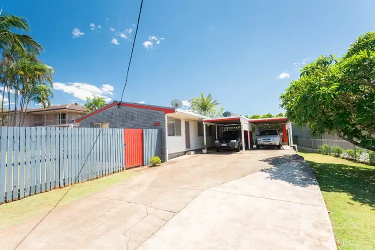 Second view of Homely semi-detached listing, 1 & 2/113 King Street, Buderim QLD 4556