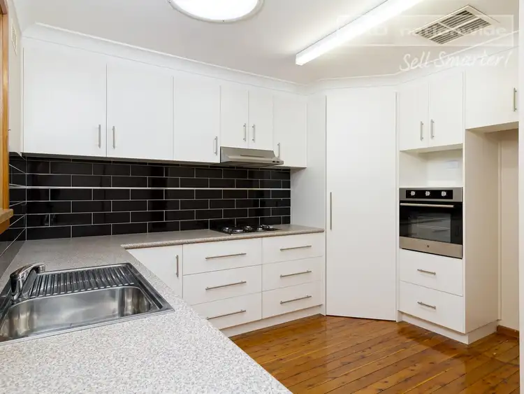 Second view of Homely house listing, 21 Willow Street, Kooringal NSW 2650