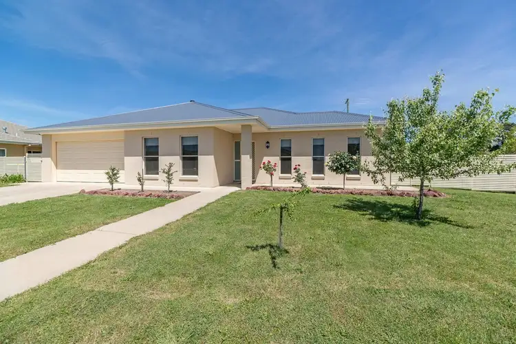 30 Taloumbi Place, Orange NSW 2800