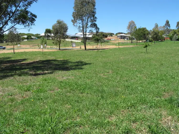 24 Baskerville Drive, Mudgee NSW 2850