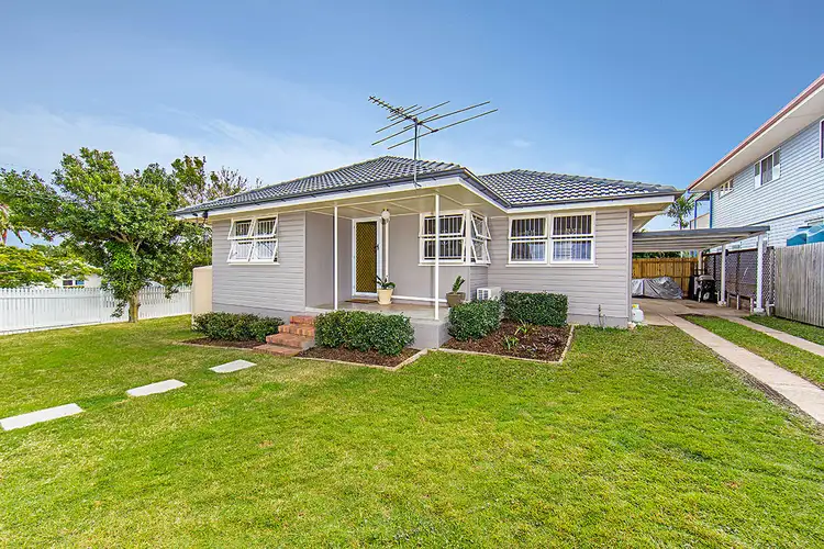 Second view of Homely house listing, 7 Amanda Street, Scarborough QLD 4020