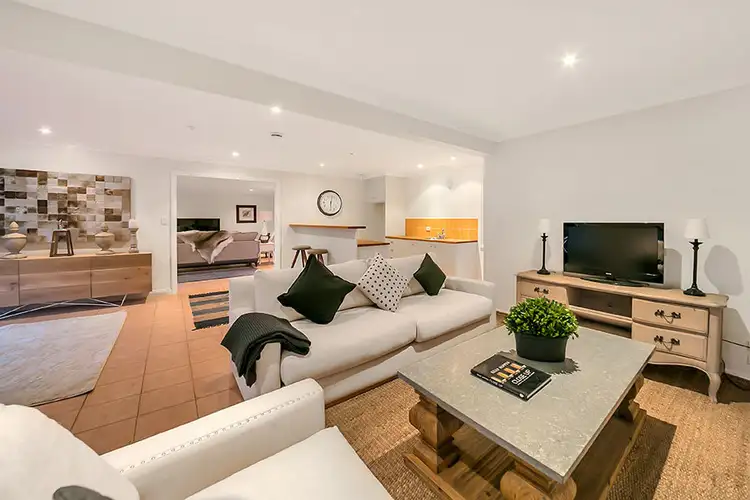 Fifth view of Homely house listing, 2 Ruth Miller Cl, Fig Tree Pocket QLD 4069