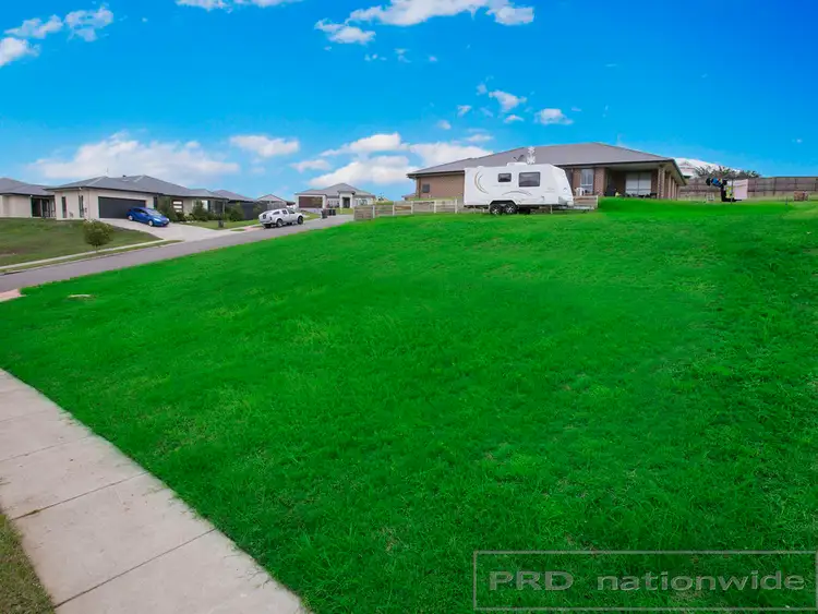 Third view of Homely house listing, 2 Ridgetop Close, Bolwarra Heights NSW 2320