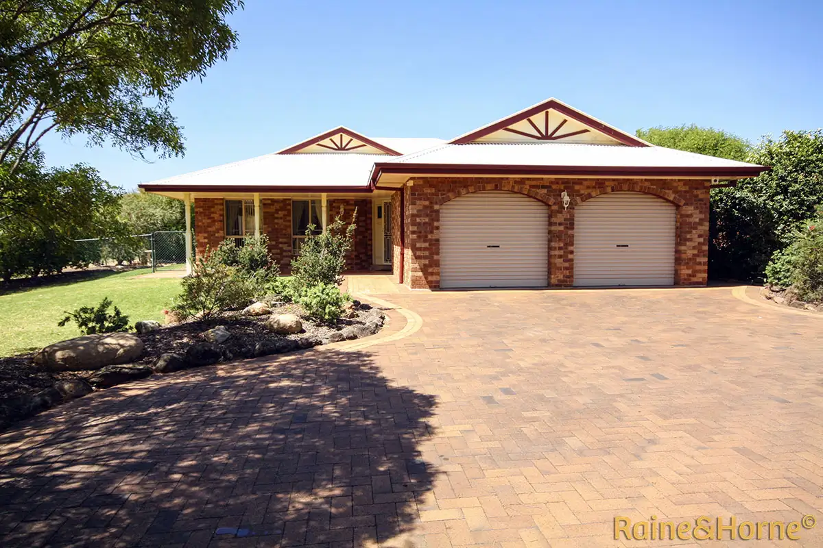 Main view of Homely house listing, 8 Grangewood Drive, Dubbo NSW 2830