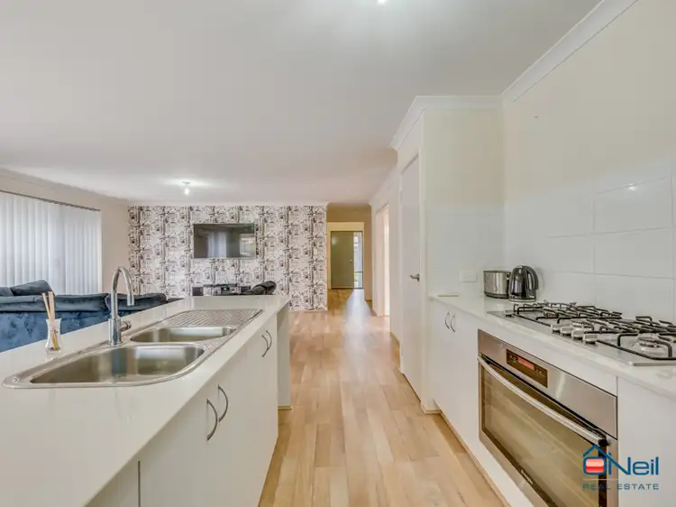 53 Strathclyde Circuit, Champion Lakes WA 6111