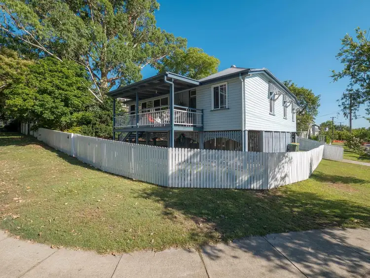 2 BRADLEY STREET, Yeerongpilly QLD 4105