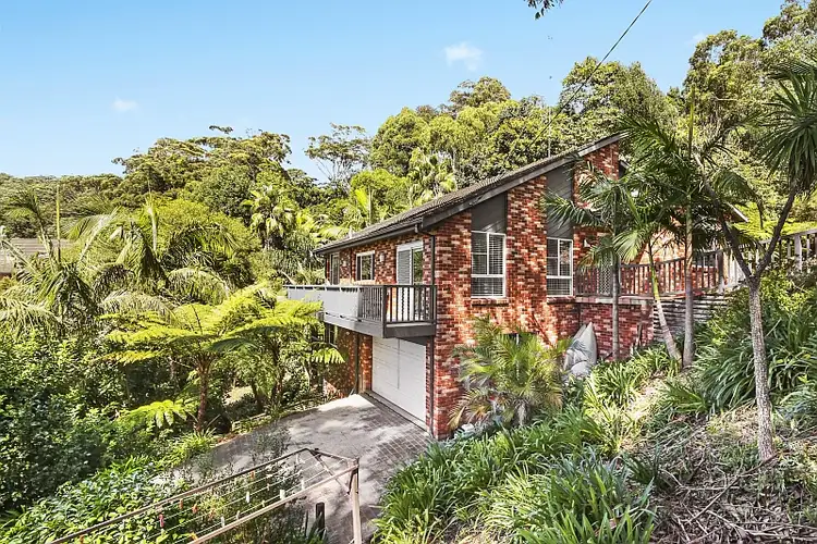 2 Moores Road, Avoca Beach NSW 2251