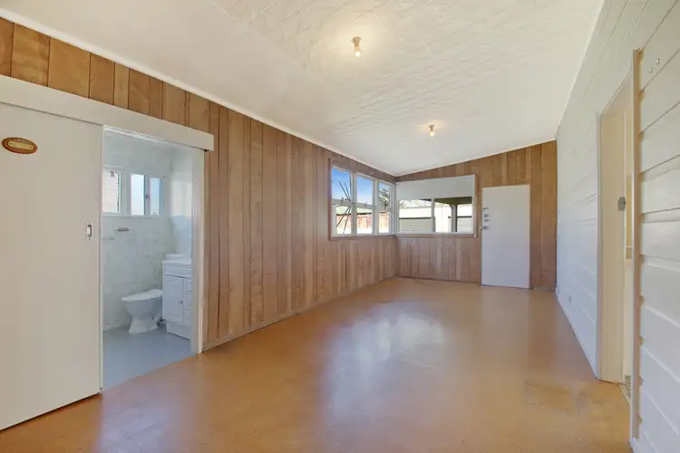 Fourth view of Homely house listing, 6 Neville St, Goulburn NSW 2580
