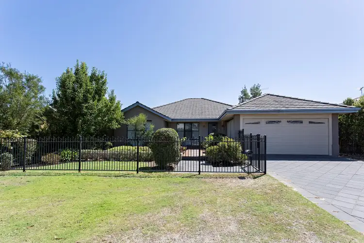 12 Dalona Parkway, Lakelands WA 6180