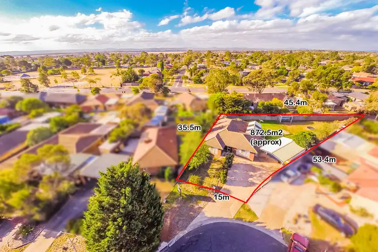 5 Ferneaux Place, Melton West VIC 3337