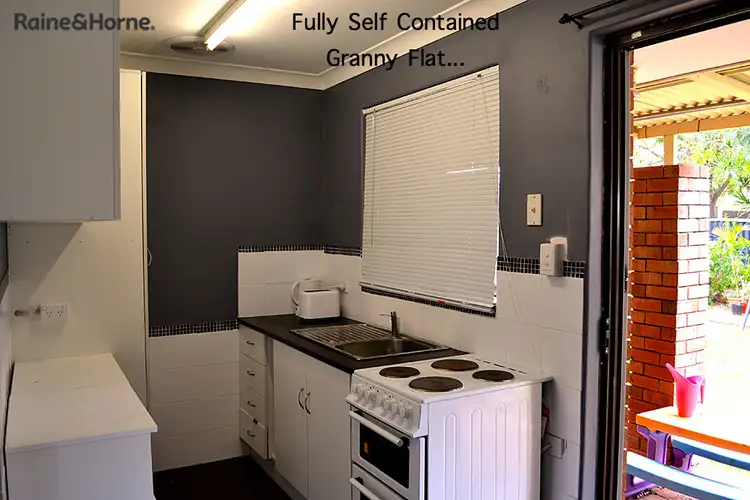 Fifth view of Homely house listing, 4 Mignon Court, Armadale WA 6112