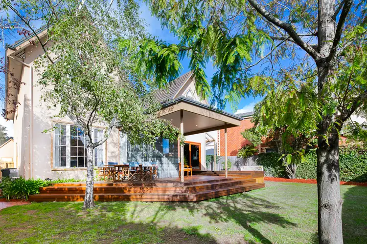 2 The Court, Lake Wendouree VIC 3350