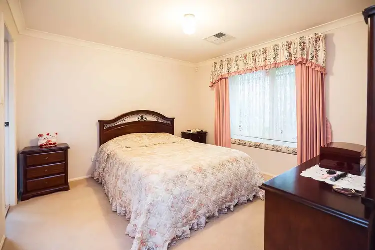 Fourth view of Homely house listing, 9 Somerset Court, Wattle Grove NSW 2173