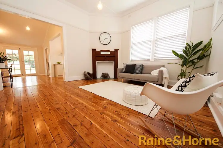 239 Brisbane Street, Dubbo NSW 2830