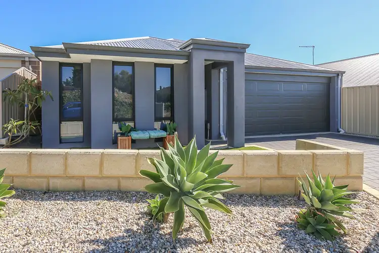 34 Floresta St, Sinagra WA 6065