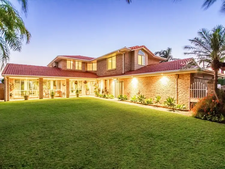 6 Salamander Court, Mermaid Waters QLD 4218