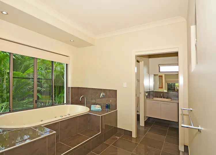 Fifth view of Homely house listing, 2 Lilly Pilly Dve, Burrum Heads QLD 4659