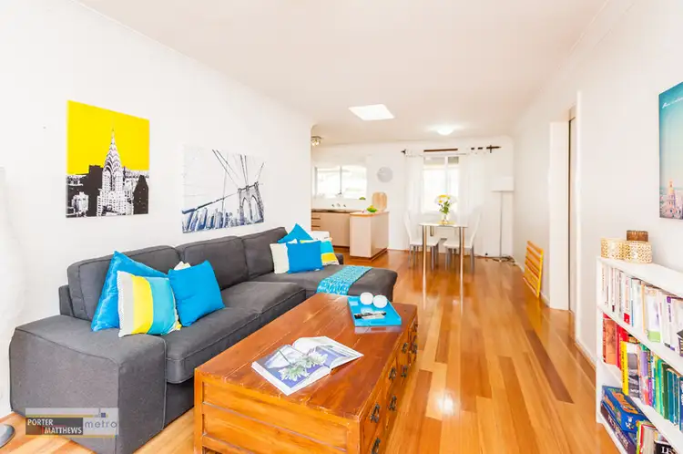 221B Daly Street, Belmont WA 6104