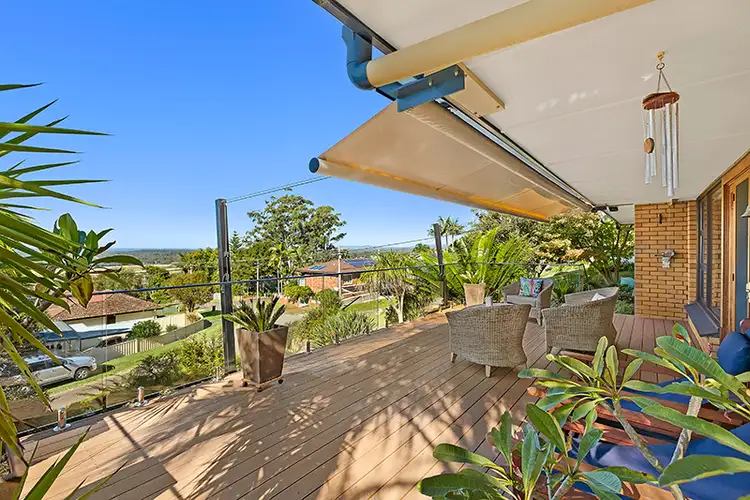 25 Crystal Crescent, Wyong NSW 2259