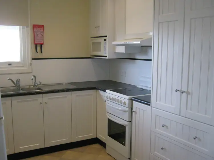 Second view of Homely house listing, 27 Venn Avenue, Bordertown SA 5268
