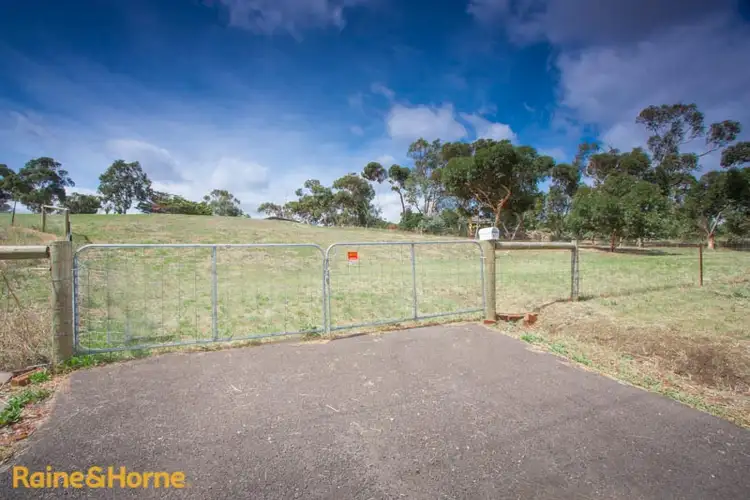 47 Winilba Road, Sunbury VIC 3429