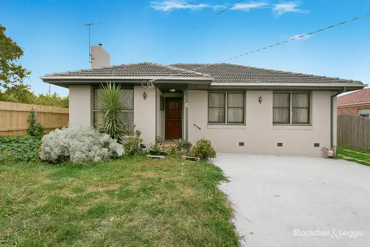 Second view of Homely house listing, 6 Gordon Court, Glenroy VIC 3046