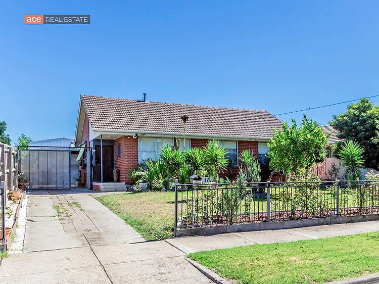 17 Chirnside Crescent, Laverton VIC 3028