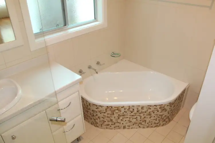 Sixth view of Homely house listing, 27 Thorby Crescent, Griffith NSW 2680