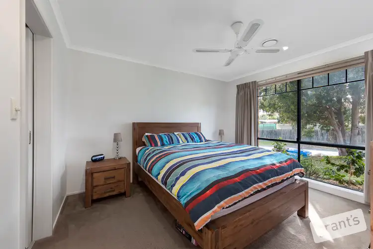 Seventh view of Homely house listing, 25 Maltravers Crescent, Cranbourne North VIC 3977