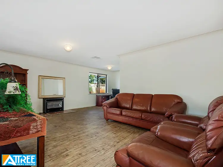 Fifth view of Homely house listing, 10 Sloan Court, Thornlie WA 6108