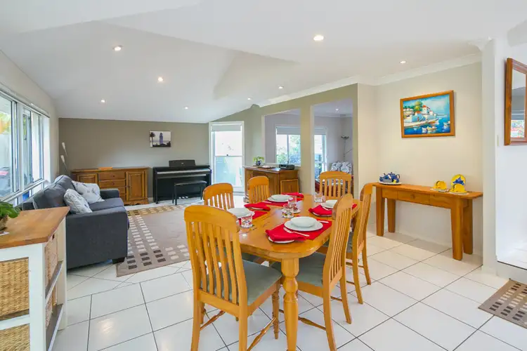 Sixth view of Homely house listing, 3 Medina Court, Ormiston QLD 4160