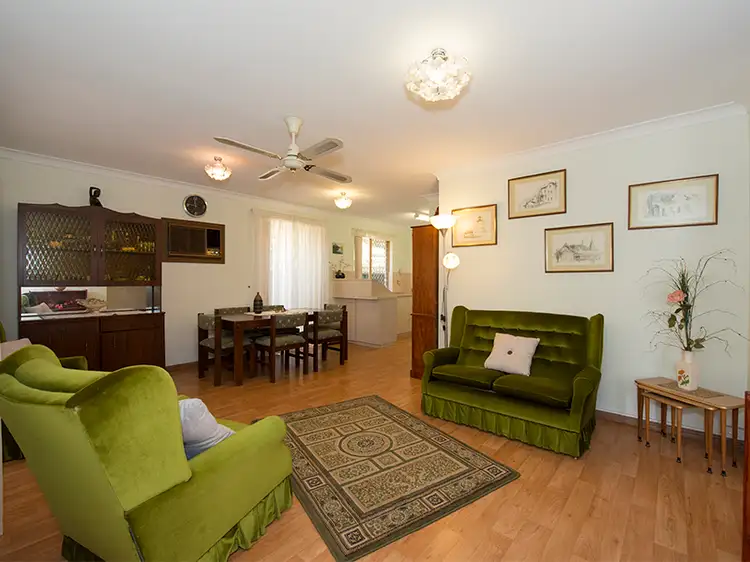 16/28 Marangaroo Drive, Marangaroo WA 6064